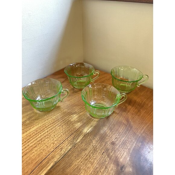 Vintage Green Nonagon Paneled Depression Glass Teacups Set Of 4 Uranium Vaseline - Picture 5 of 10
